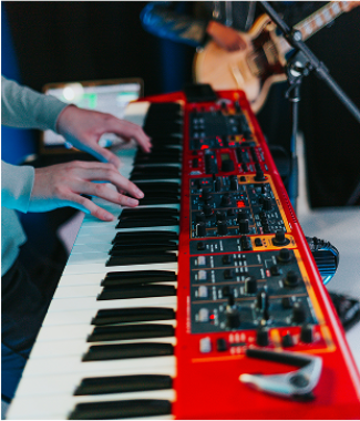 BAND NHẠC ĐIỆN TỬ